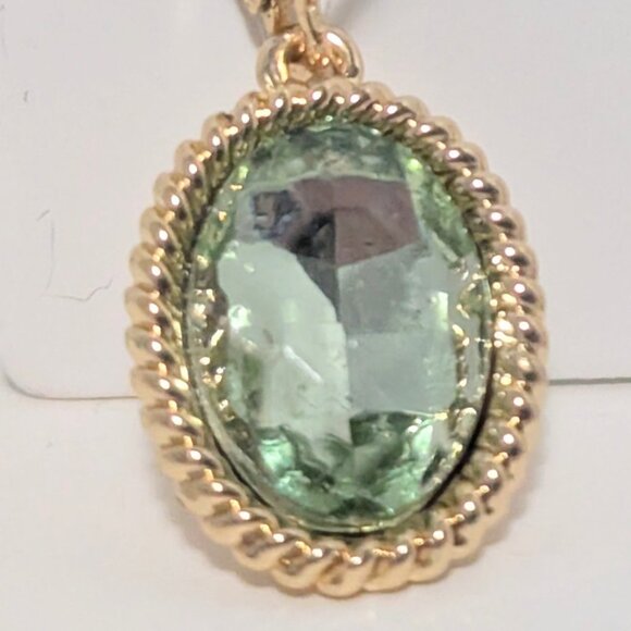 Monet, Signed Gold Tone Fabulous Runway Light Green Stone Earring Drops! - Picture 3 of 3